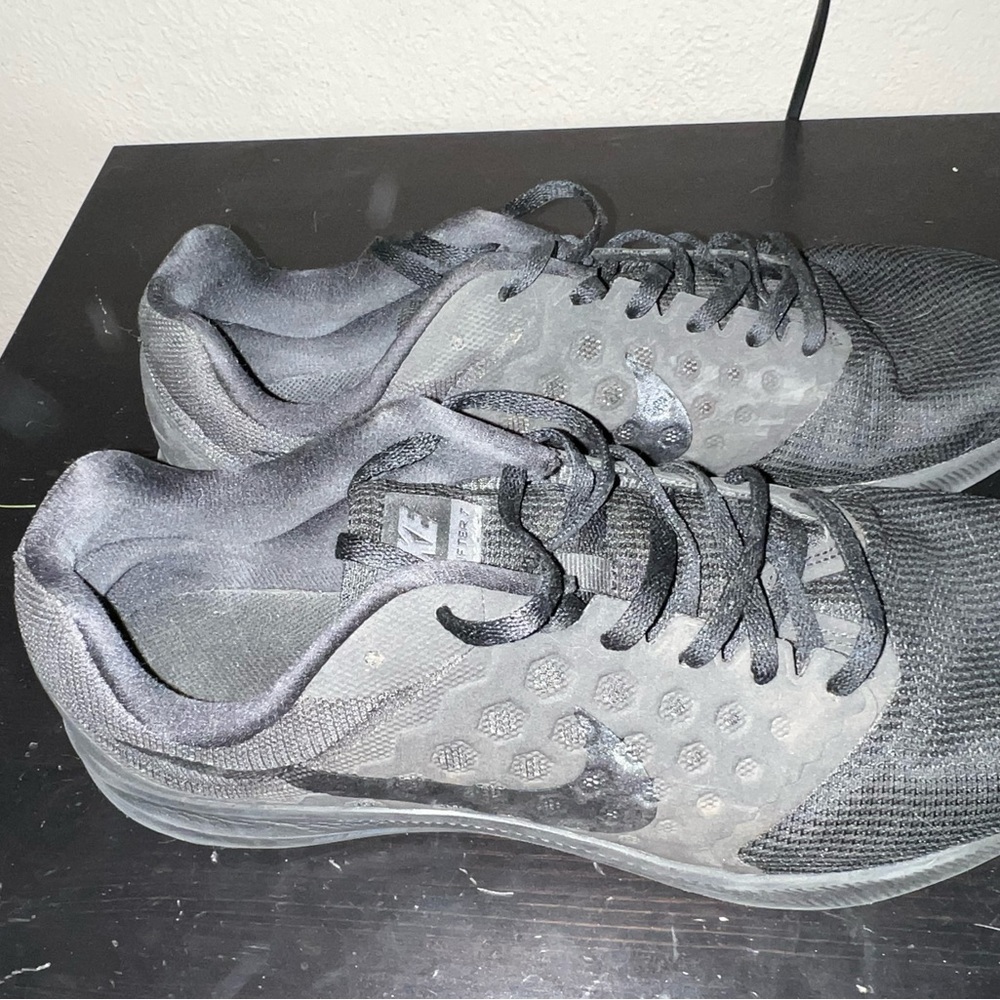 Nike Downshifter 7 Black Running Sneakers